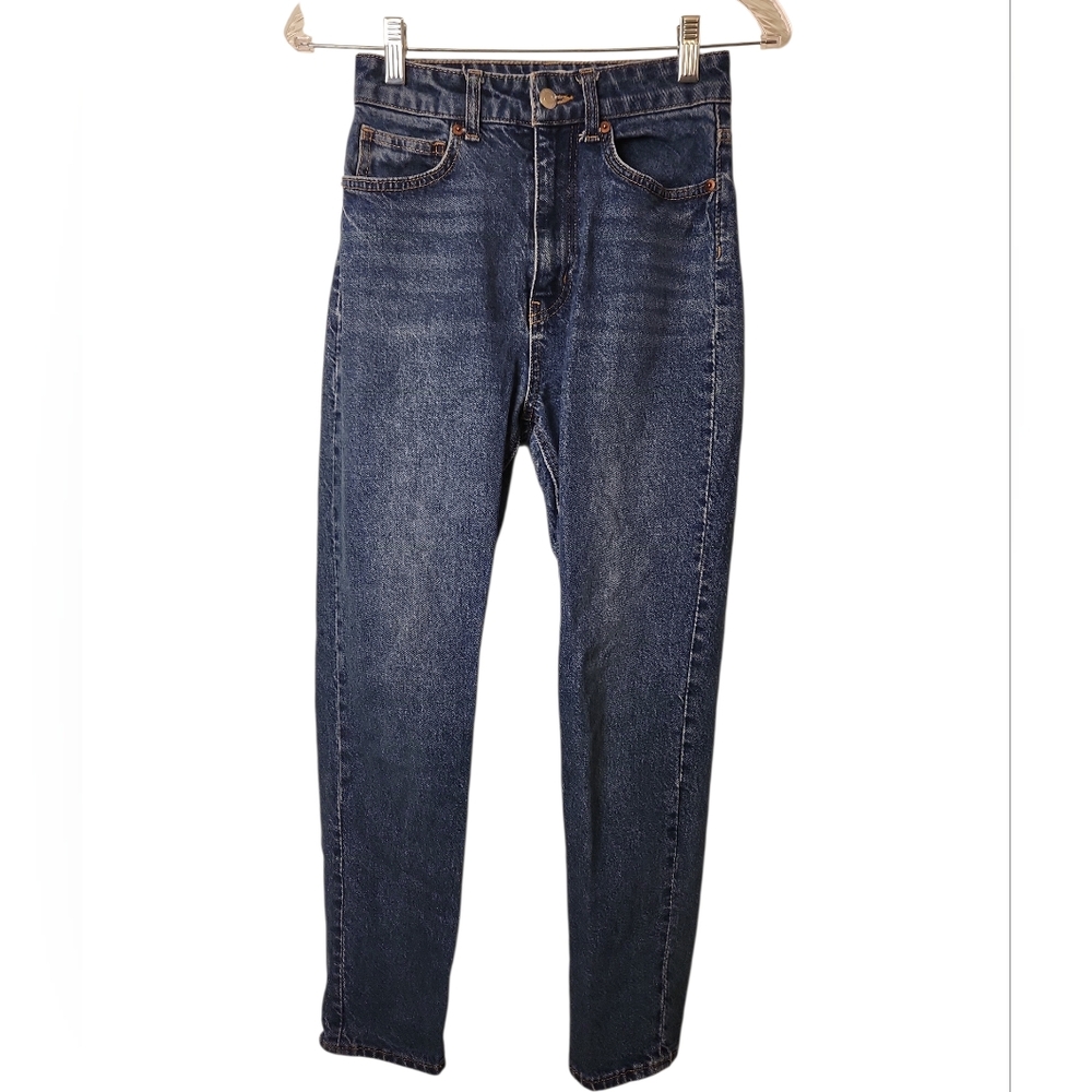 H&M Women's High-Waisted Medium Washed Blue Denim Jeans Size 4